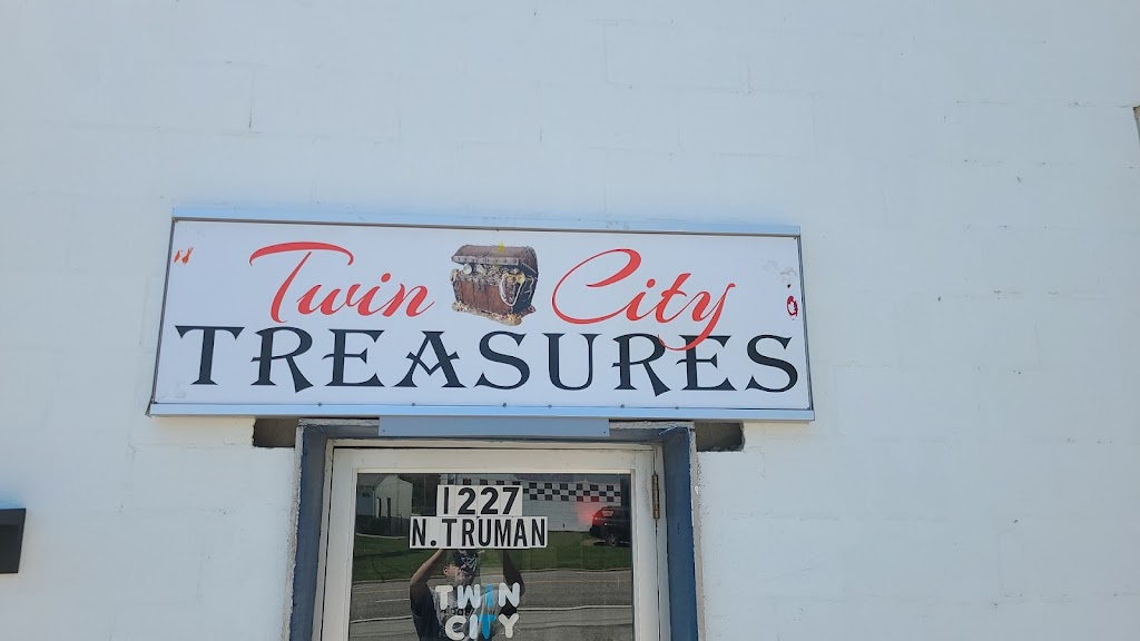 Twin City Treasures LLC | 1227 N Truman Blvd, Crystal City, MO 63019, USA | Phone: (636) 209-2415