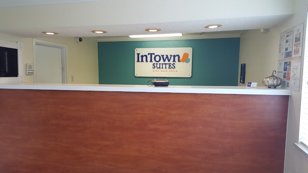 InTown Suites Extended Stay Select New Orleans LA - Harvey | 1101 Manhattan Blvd, Harvey, LA 70058, USA | Phone: (504) 365-9676