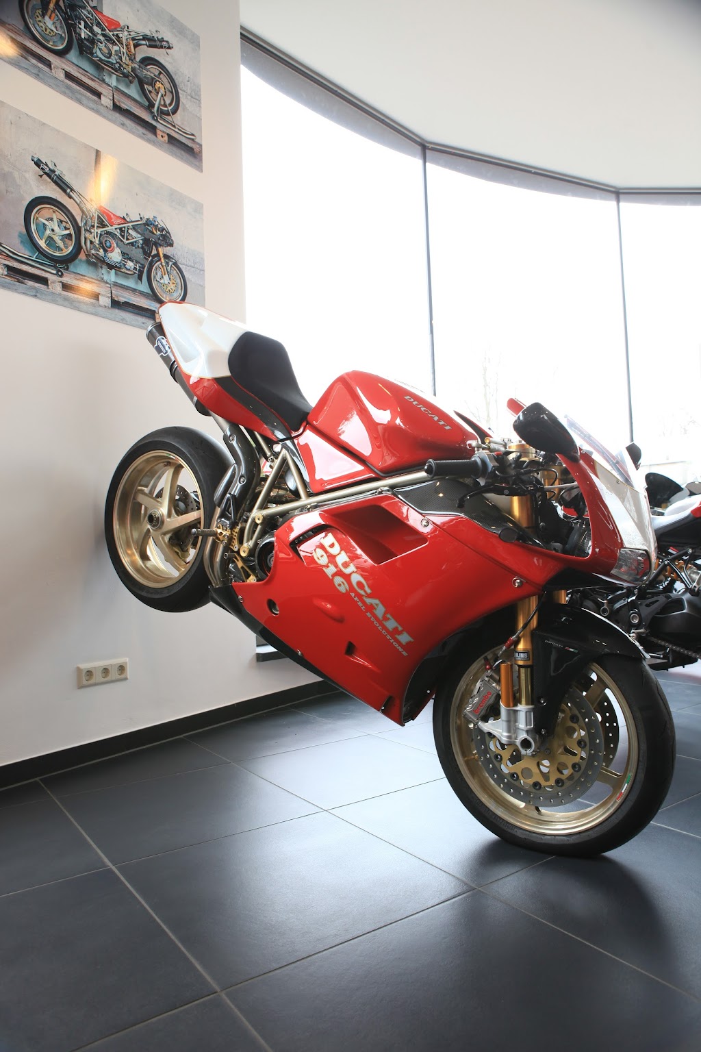 Motorrad Apel / Ducati Weimar | Buttelstedter Str. 37b, 99427 Weimar, Germany | Phone: 03643 420325