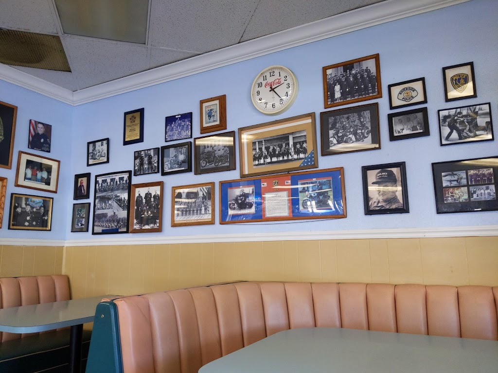 Mission Burgers | 4606 Pine St, Riverside, CA 92501, USA | Phone: (951) 682-7272