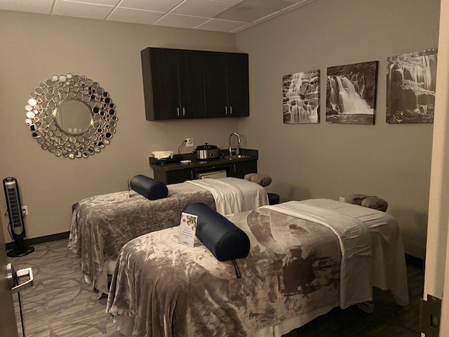 Hand & Stone Massage and Facial Spa | 3937 Washington Rd, McMurray, PA 15317, USA | Phone: (724) 400-5439