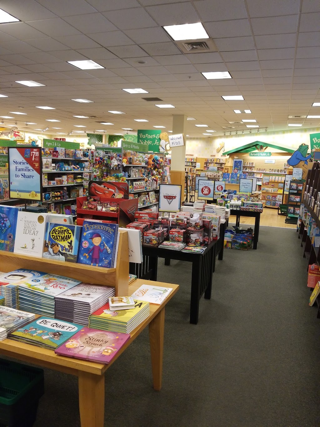 Barnes & Noble | 1809 Reisterstown Rd Suite 103, Pikesville, MD 21208, USA | Phone: (410) 559-2180