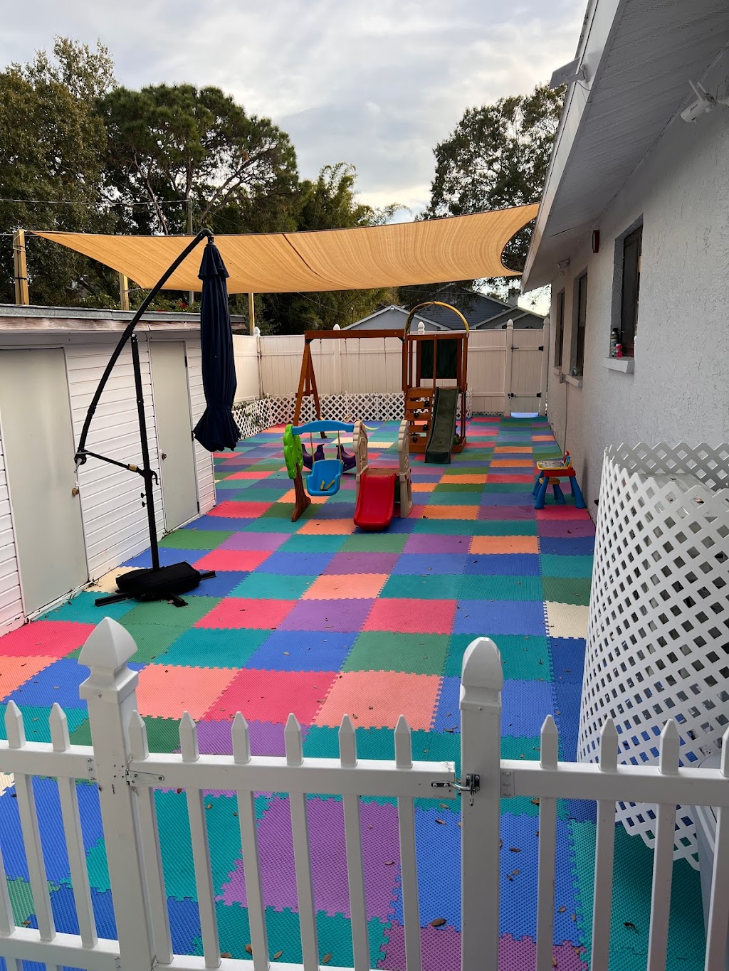 Little Caterpillar Early Child Care | 3059 Gypsy St, Sarasota, FL 34231, USA | Phone: (941) 960-6312