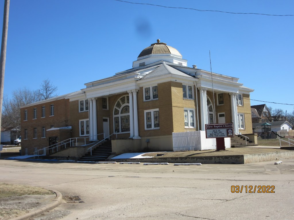 First Baptist Church | 202 E Boston Ave, Yale, OK 74085, USA | Phone: (918) 387-2235