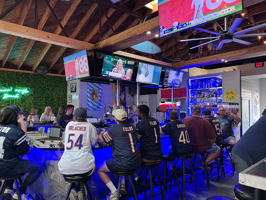 710 Beach Club | 710 Garnet Ave, San Diego, CA 92109, USA | Phone: (858) 483-7844