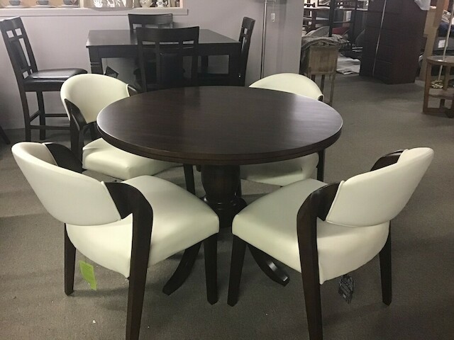 Webbs Furniture | 230 E Main St, Gas City, IN 46933, USA | Phone: (765) 674-3595