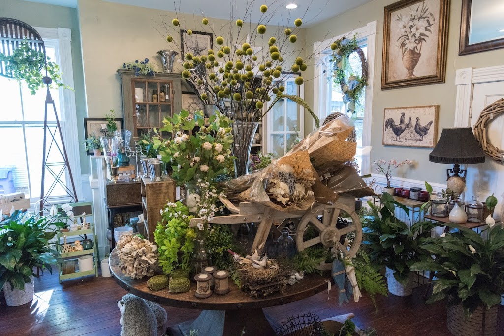 Fleur De Fou | 338 Main St, Smithfield, VA 23430, USA | Phone: (757) 651-8235