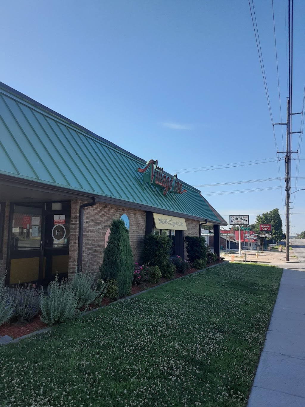 Village Inn | 2745 S Harvard Ave, Tulsa, OK 74114, USA | Phone: (918) 742-3515