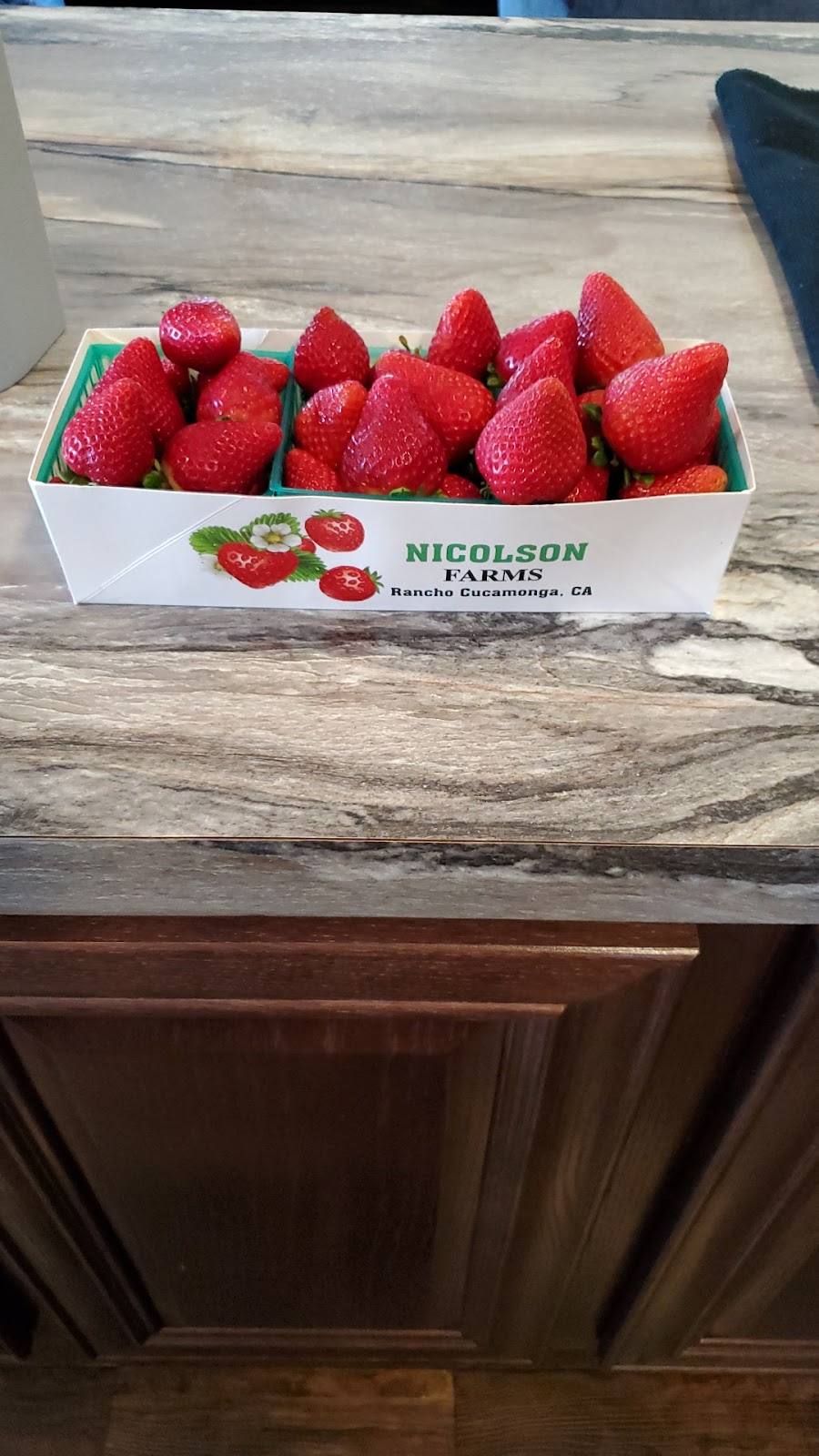 Nicolsons Strawberries | 8112 Foothill Blvd, Rancho Cucamonga, CA 91730, USA | Phone: (909) 982-0086