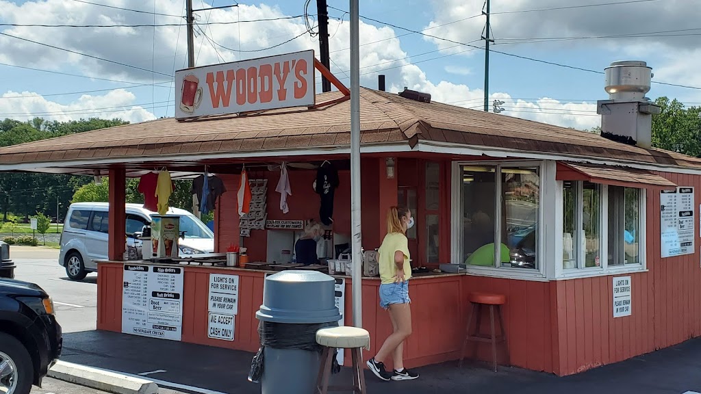 Woodys | 2303 Fulton Rd NW, Canton, OH 44709, USA | Phone: (330) 933-6406