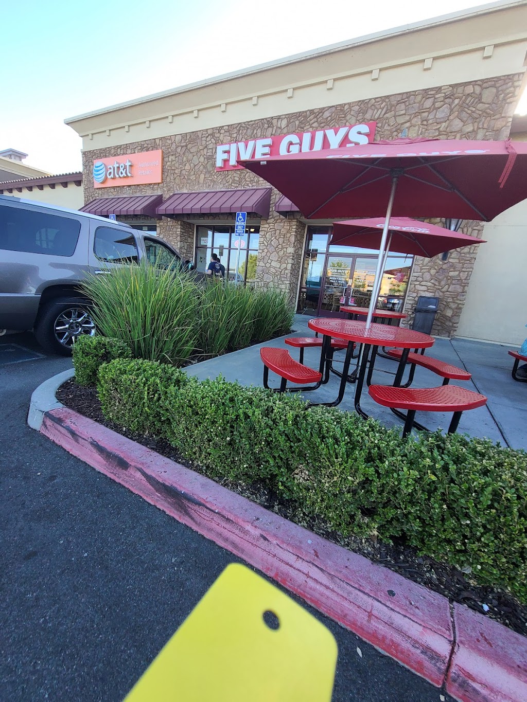 Five Guys | 2199 Claribel Rd, Riverbank, CA 95367, USA | Phone: (209) 205-4334