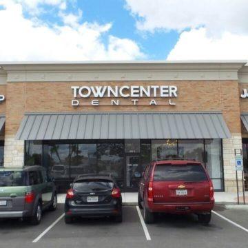 Town Center Dental | 905 E Whitestone Blvd Suite D, Cedar Park, TX 78613, USA | Phone: (512) 866-4574