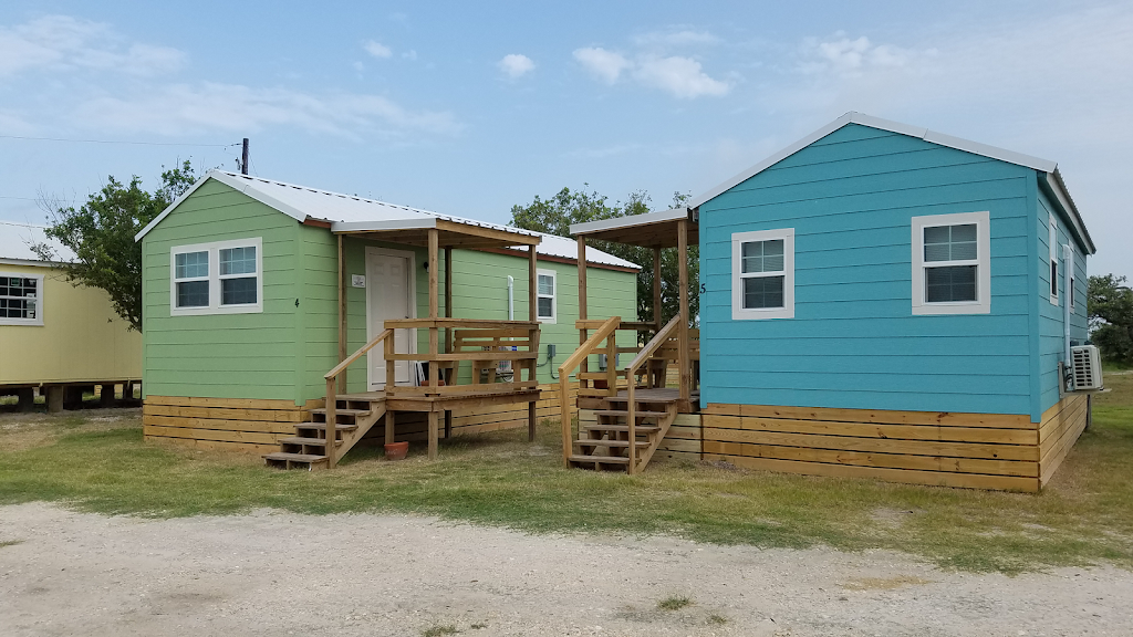 Rockport Country RV & Cottages | 139 Sparks Colony Dr, Rockport, TX 78382, USA | Phone: (361) 230-0871