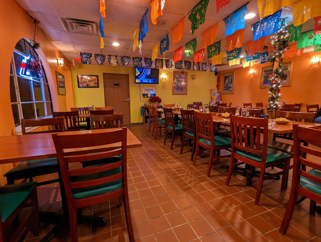 El Rancho II | 2100 W State St, Fremont, OH 43420, USA | Phone: (419) 334-3475