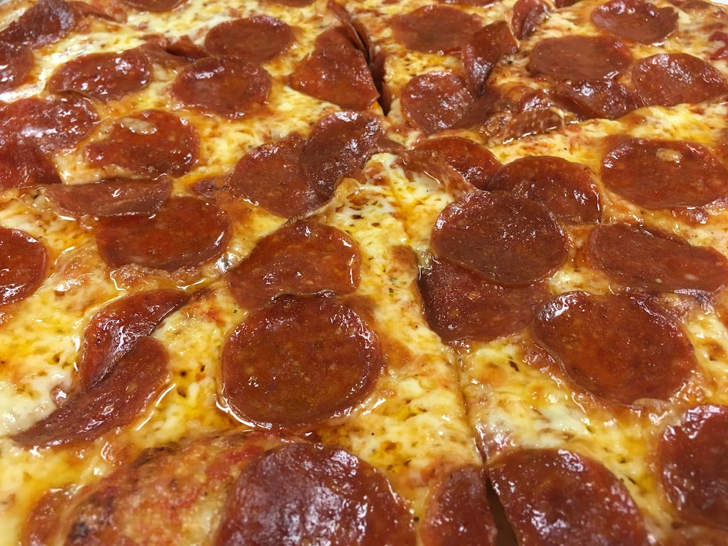 Family Style Pizza | 41 Waverly St, Framingham, MA 01702 | Phone: (508) 370-7275