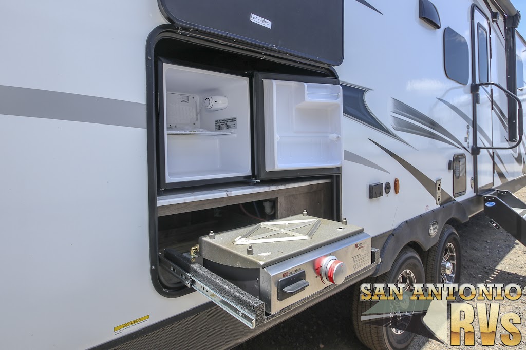 San Antonio RVs | 4144 I-10 West, Seguin, TX 78155 | Phone: (830) 401-4146