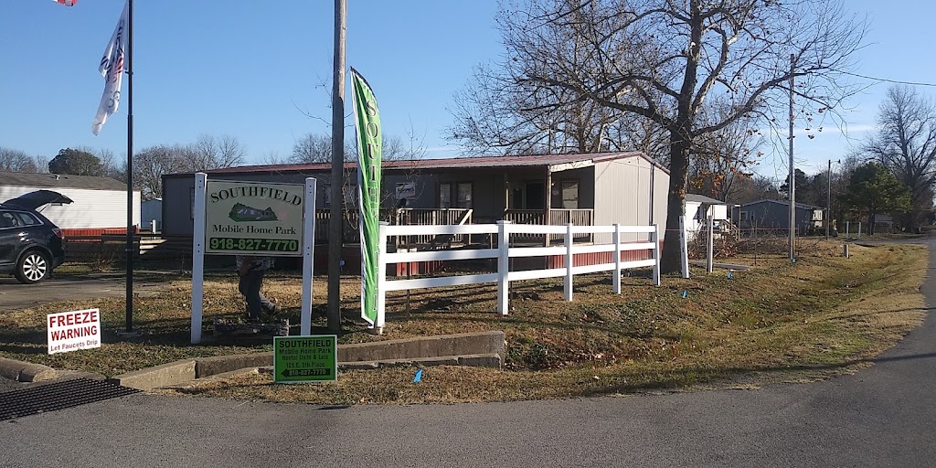 Southfield Mobile Home Park | 101 E 5th Pl, Mounds, OK 74047, USA | Phone: (918) 827-7770