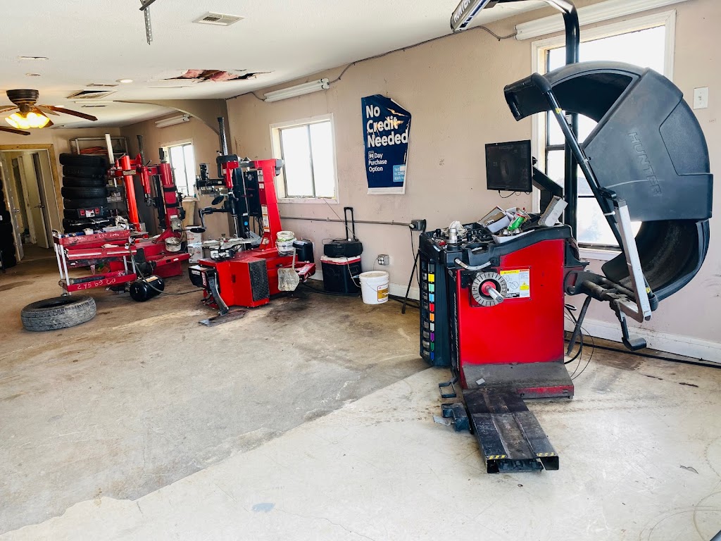 edgars tire shop 3 | 5326 State Hwy 71, Del Valle, TX 78617, USA | Phone: (512) 861-5207