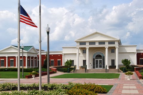 Collierville Town Hall | 500 Poplar View Pkwy, Collierville, TN 38017, USA | Phone: (901) 457-2200