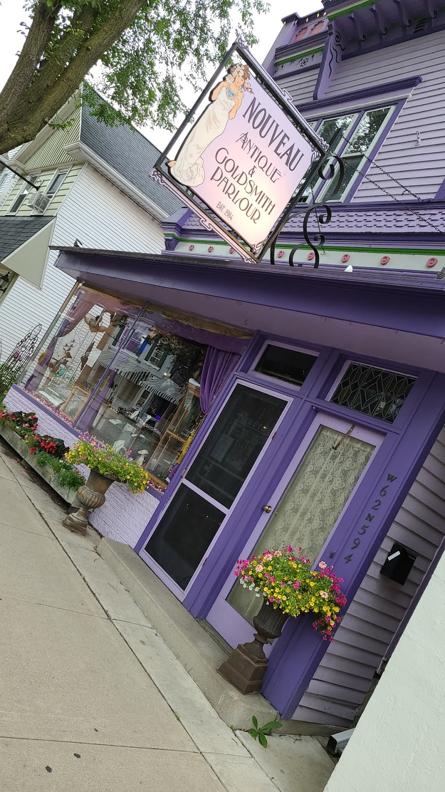 Nouveau Antique Jewelry | W62N594 Washington Ave, Cedarburg, WI 53012, USA | Phone: (262) 375-4568