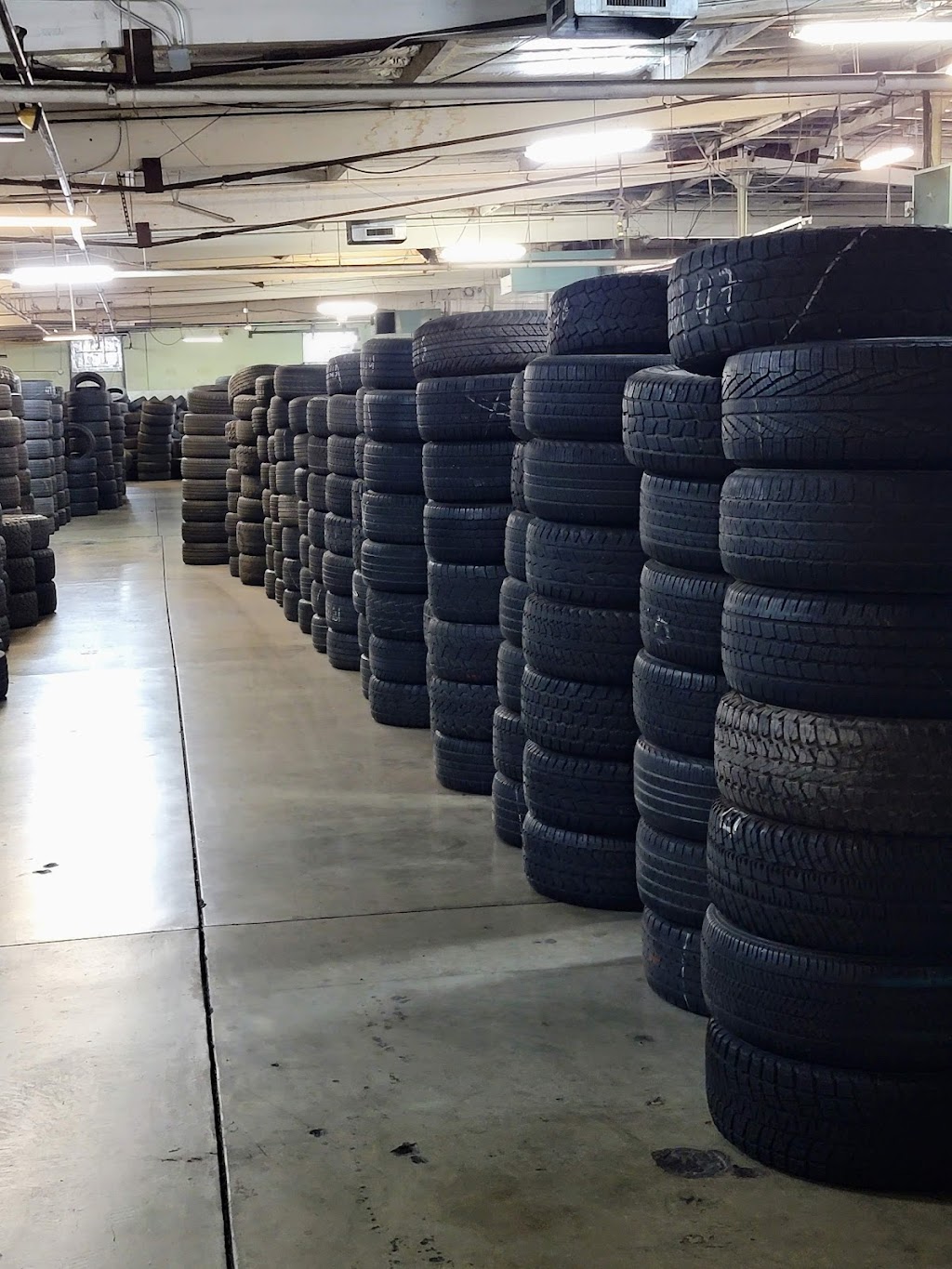 MR Tire Inc | 1050 W Rialto Ave #2376, San Bernardino, CA 92410, USA | Phone: (951) 665-9927