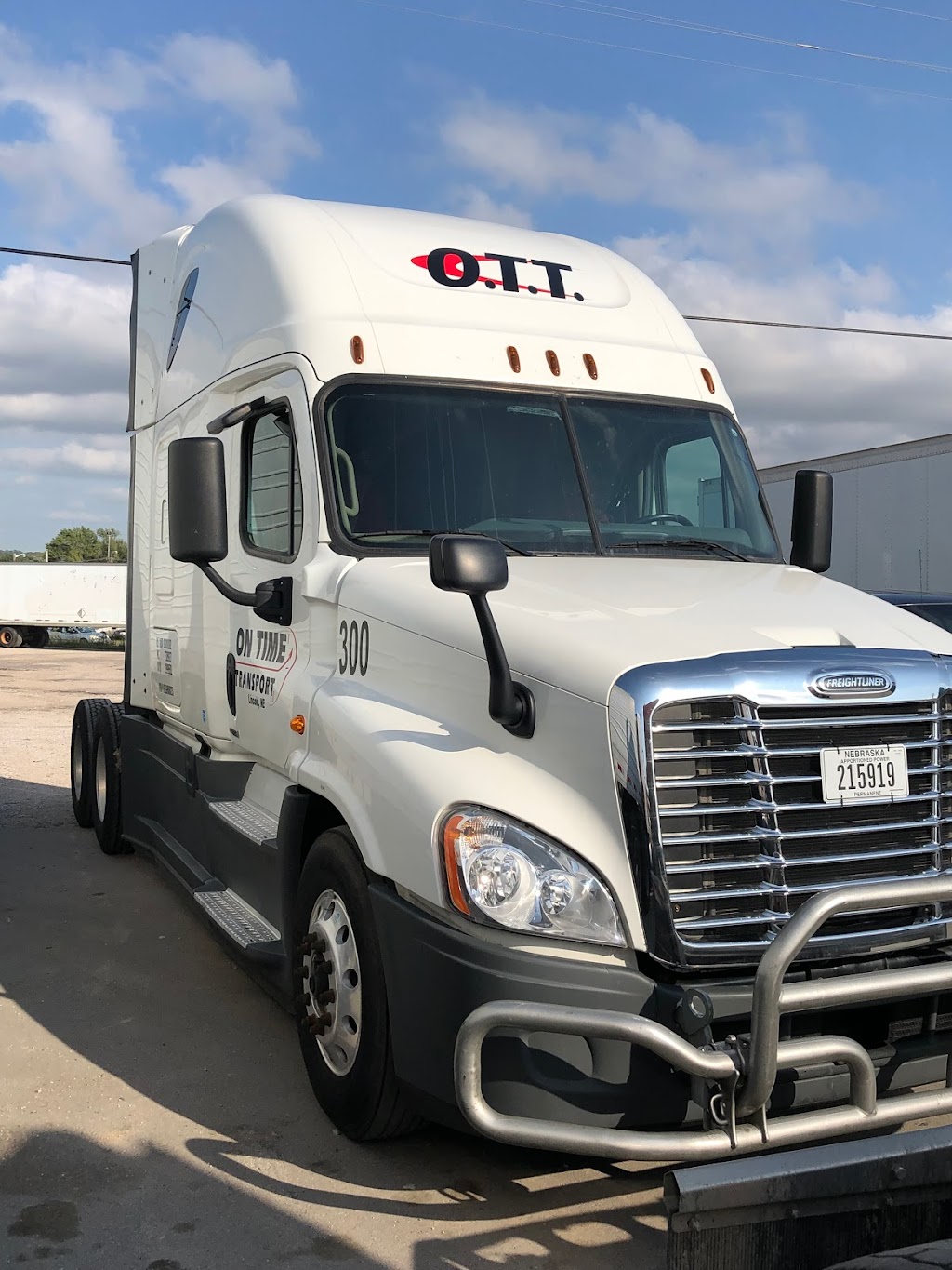 On Time Transport | 4721 N 56th St, Lincoln, NE 68504, USA | Phone: (402) 328-9082