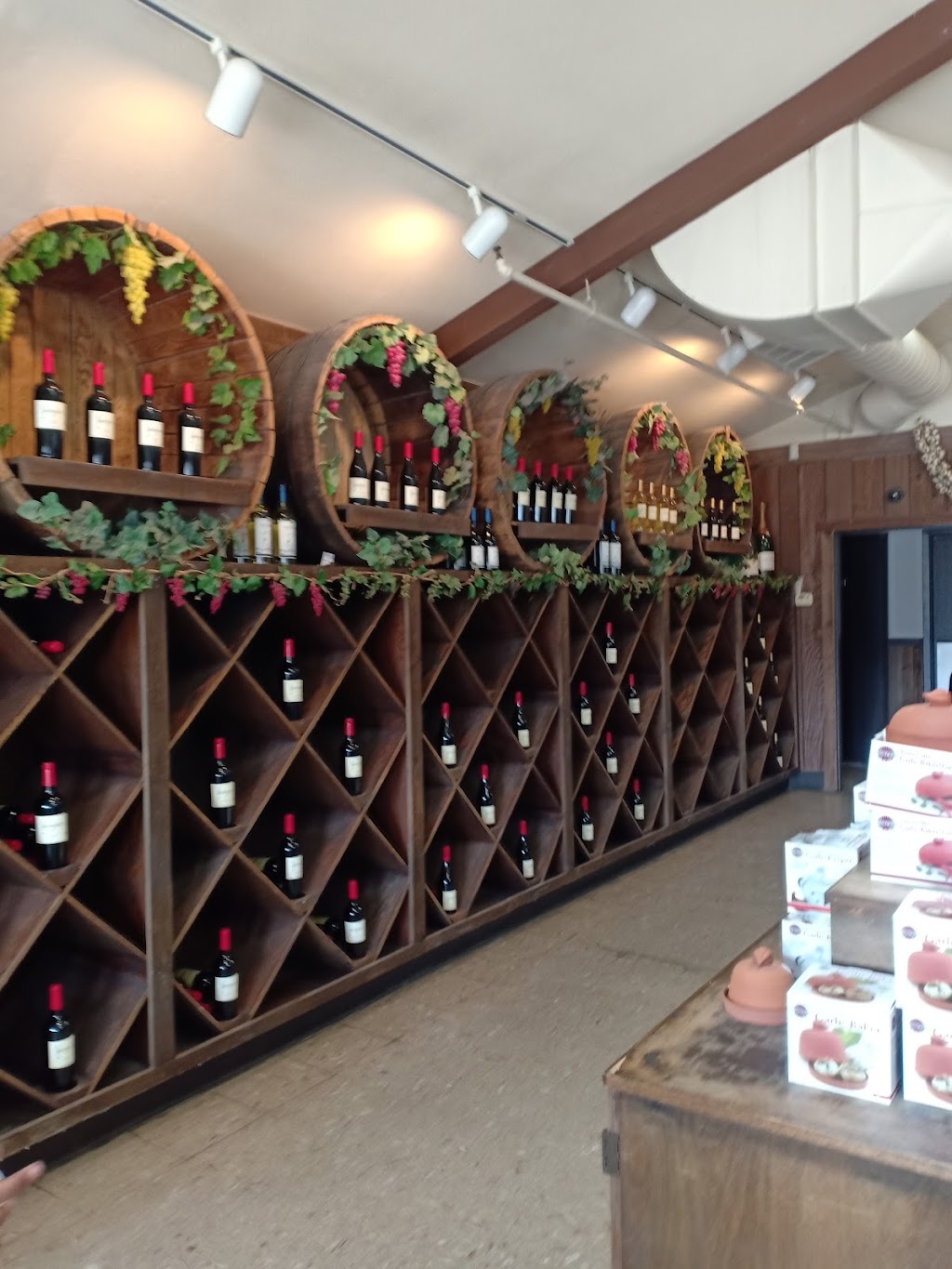 Garlic World | 4800 Monterey Highway, Gilroy, CA 95020, USA | Phone: (408) 847-2251