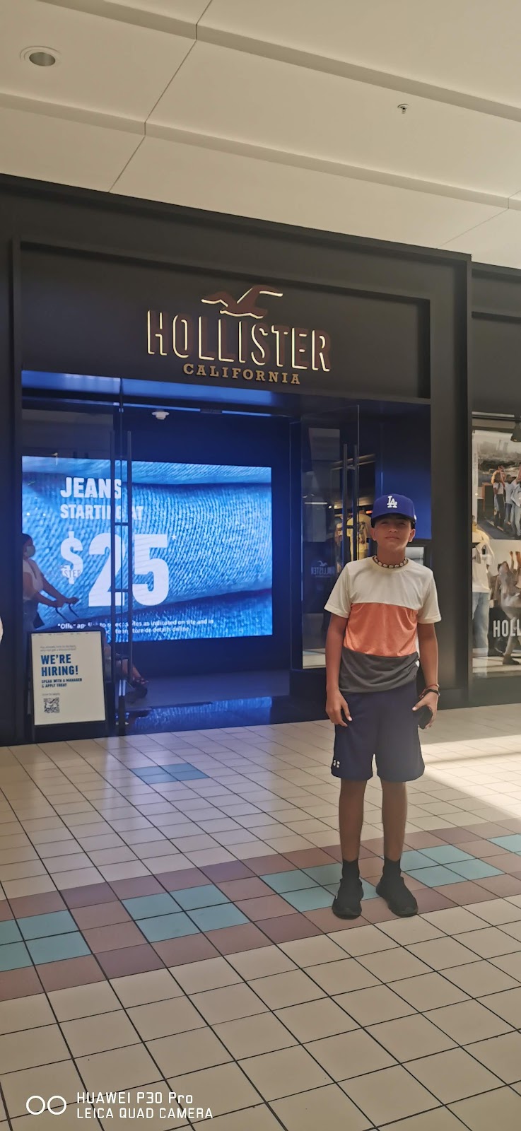 Hollister Co. | 228 Stonewood St Space F15, Downey, CA 90241, USA | Phone: (562) 382-1162