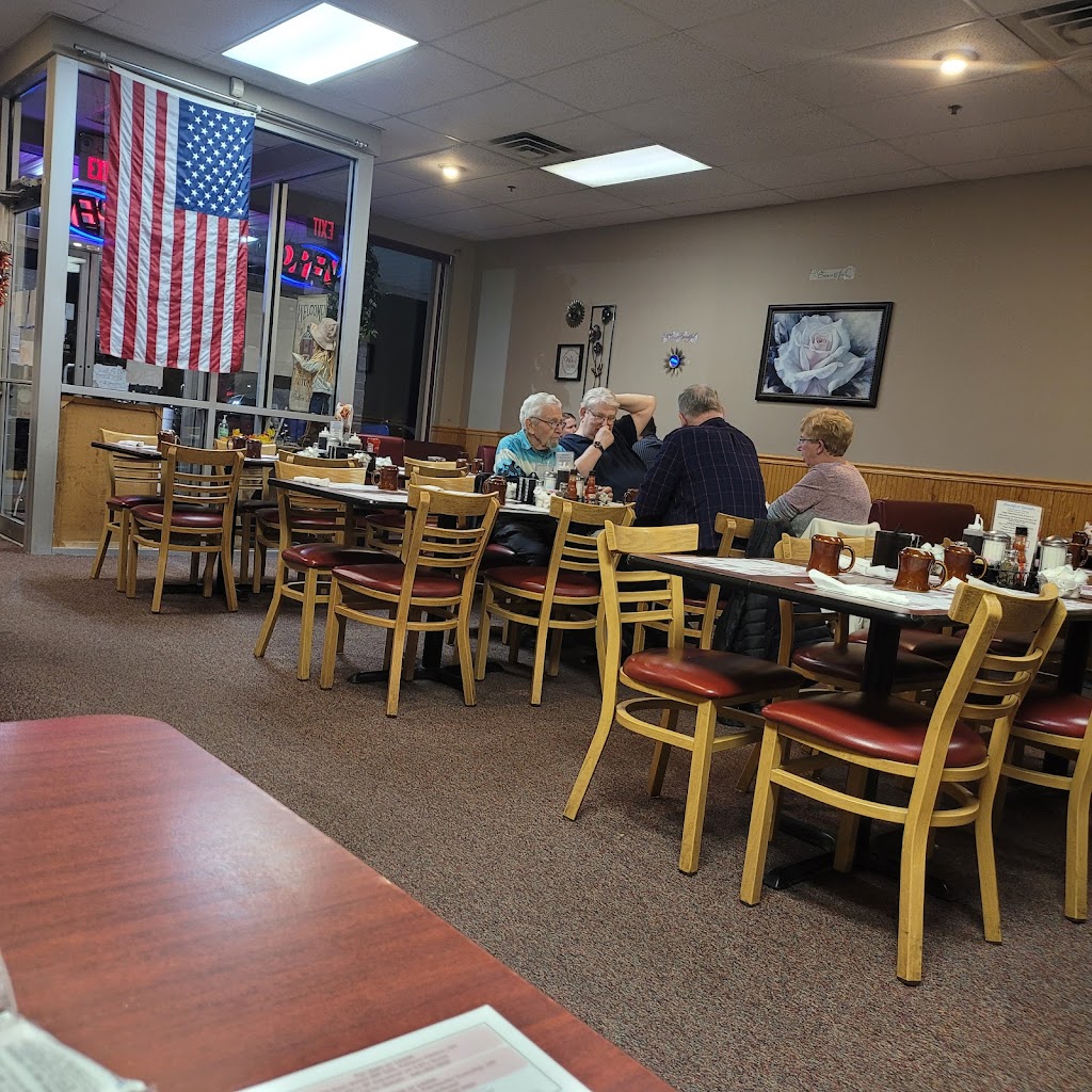 Perry Family Restaurant | 2736 N Ridge Rd, Painesville, OH 44077, USA | Phone: (440) 350-1960