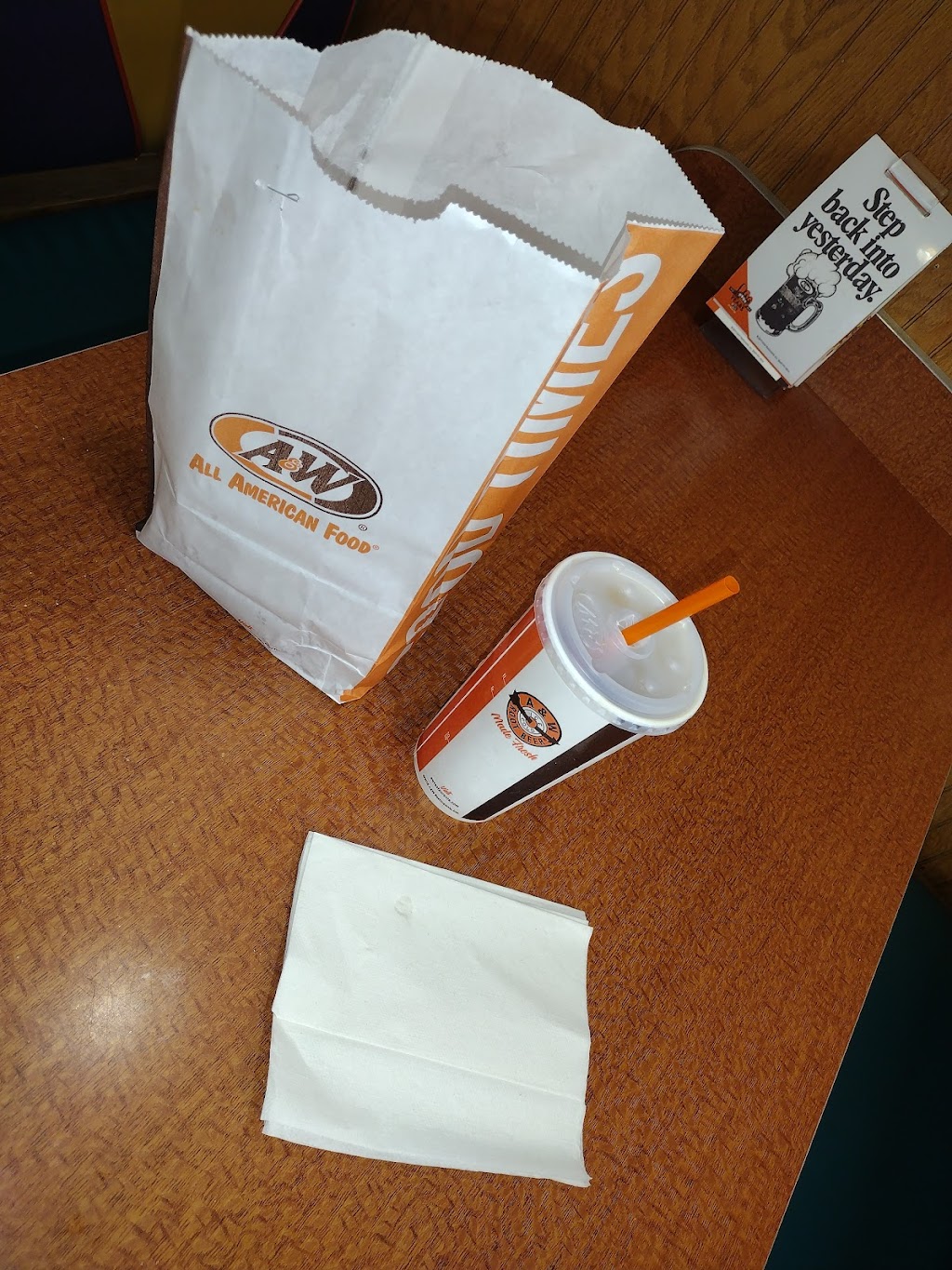 A&W Restaurant | 12831 Telegraph Rd, Taylor, MI 48180 | Phone: (734) 225-6757