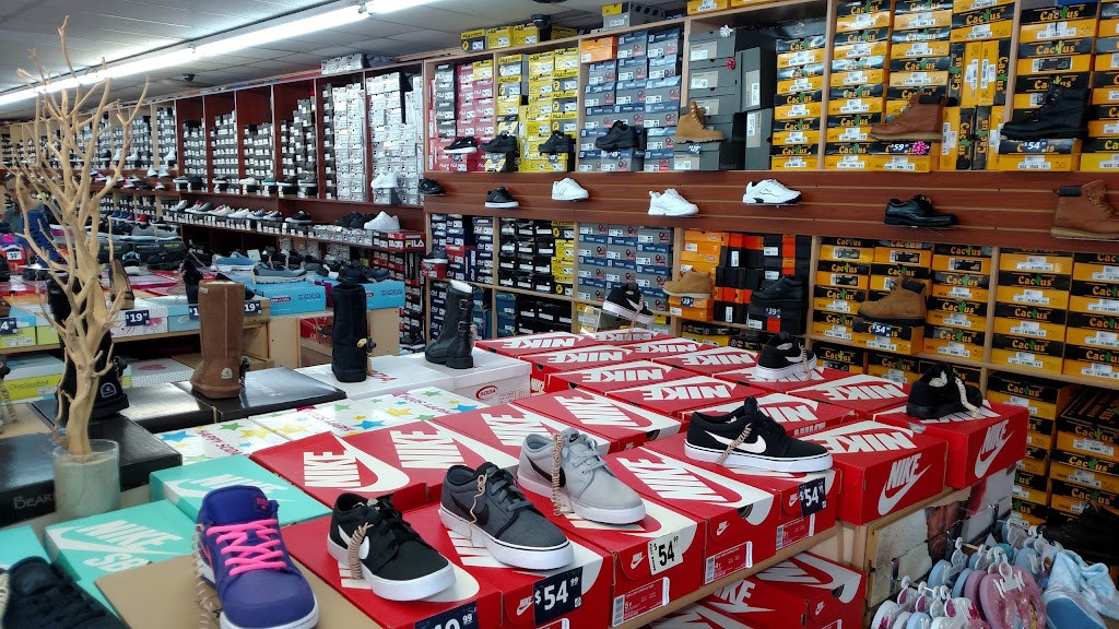 Shoe City Bellflower | 17401 Bellflower Blvd, Bellflower, CA 90706, USA | Phone: (562) 925-3252