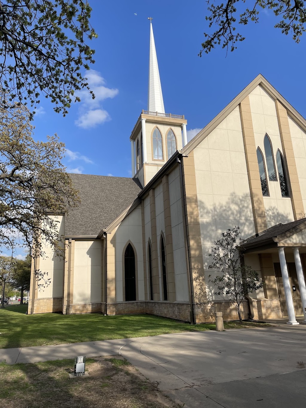 First Methodist Church in 211 W 3rd St, Irving, TX 75060, USA