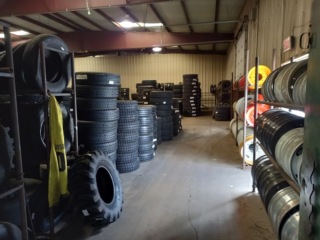 Pomps Tire Service | 3530 N Newville Rd, Janesville, WI 53545, USA | Phone: (608) 754-1902