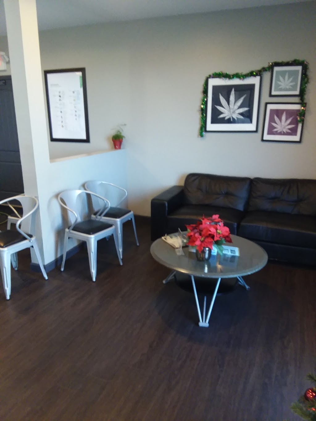 Natures Wonder Dispensary | 260 W Apache Trail, Apache Junction, AZ 85120, USA | Phone: (480) 982-1529