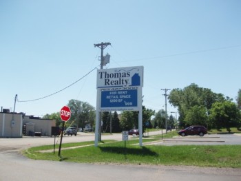 Thomas Realty Inc | 2259 Green Ave #2, Anoka, MN 55303, USA | Phone: (763) 427-3000