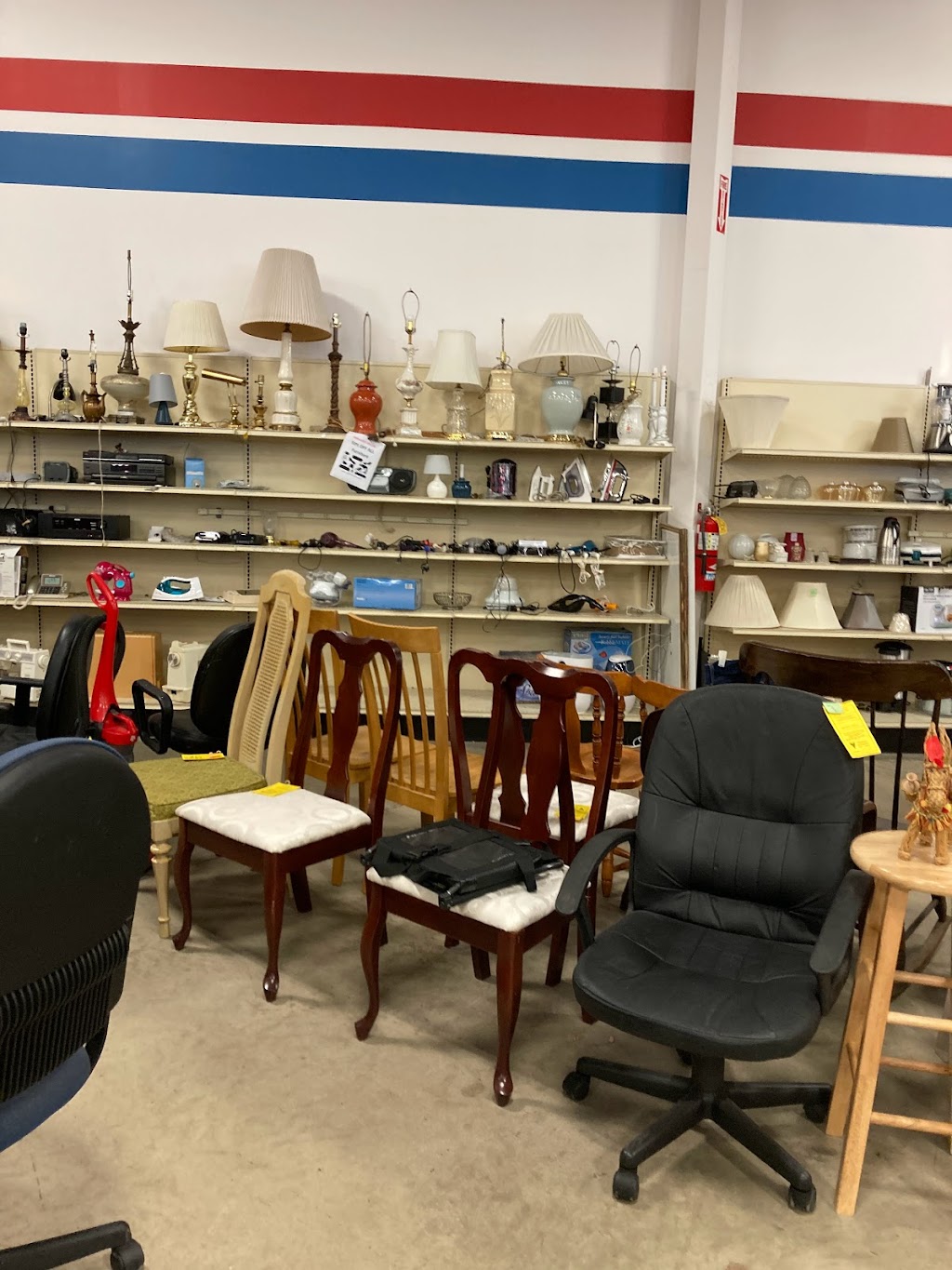 Volunteers of America Thrift Store – North Olmsted | Water Tower Square, 27240 Lorain Rd, North Olmsted, OH 44070, USA | Phone: (440) 202-1444