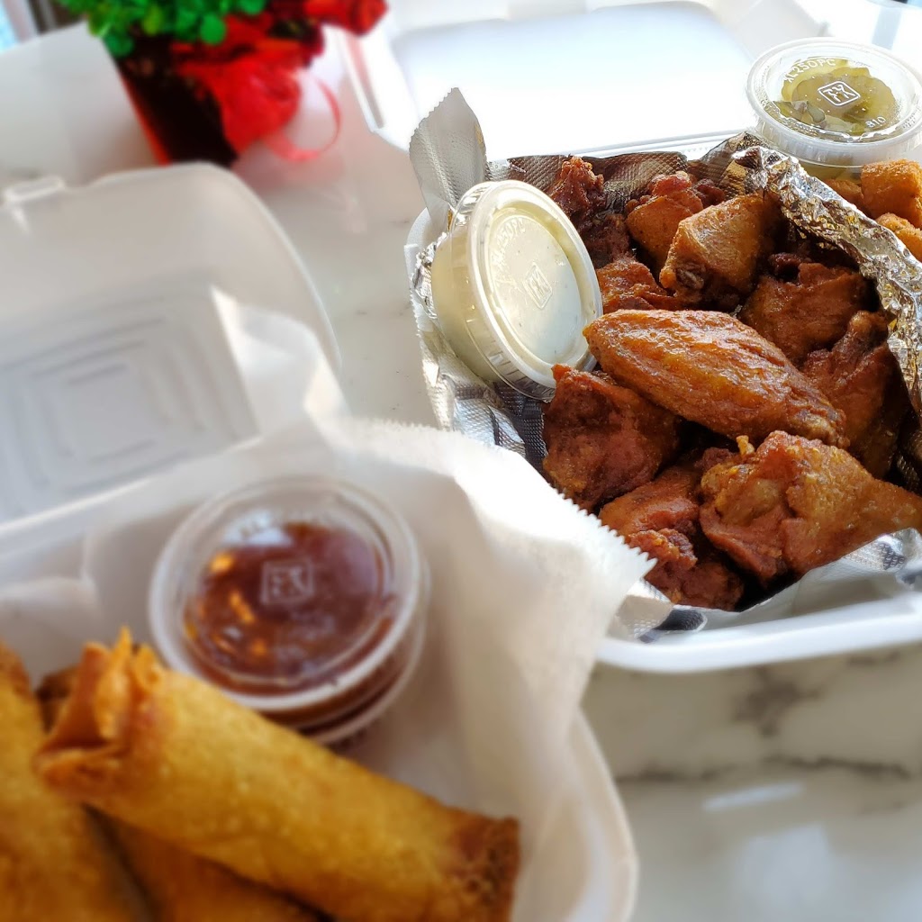 Wings World - Wheatland | 3207 E Kirnwood Dr #118, Dallas, TX 75237, USA | Phone: (214) 238-2738