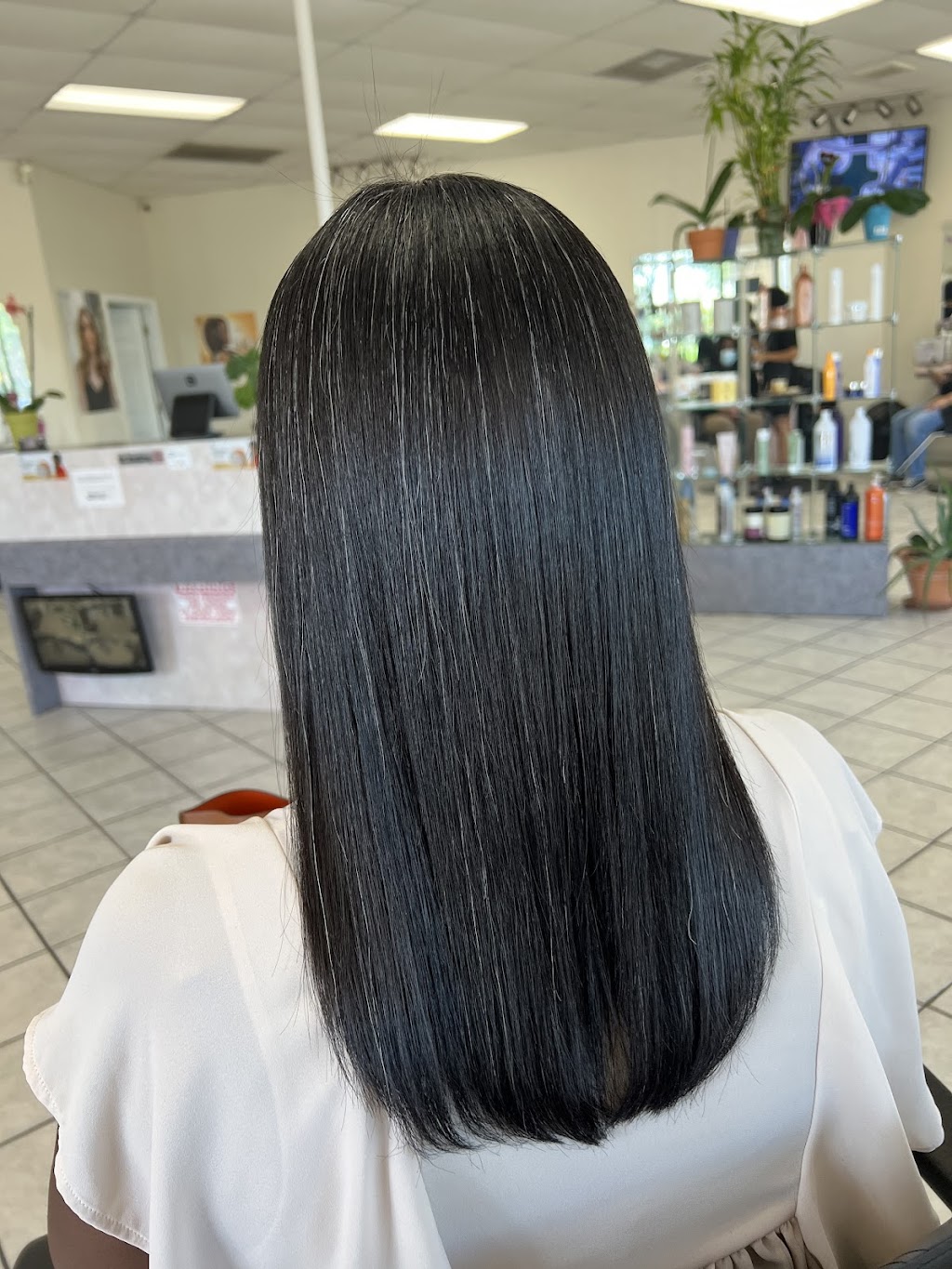 Marilyns Hair Salon | 2826 54th Ave S, St. Petersburg, FL 33712, USA | Phone: (727) 866-1530