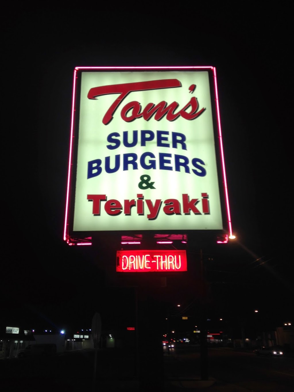 Toms Burger & Philly Steak Subs | 1398 E Highland Ave, San Bernardino, CA 92404, USA | Phone: (909) 883-9126