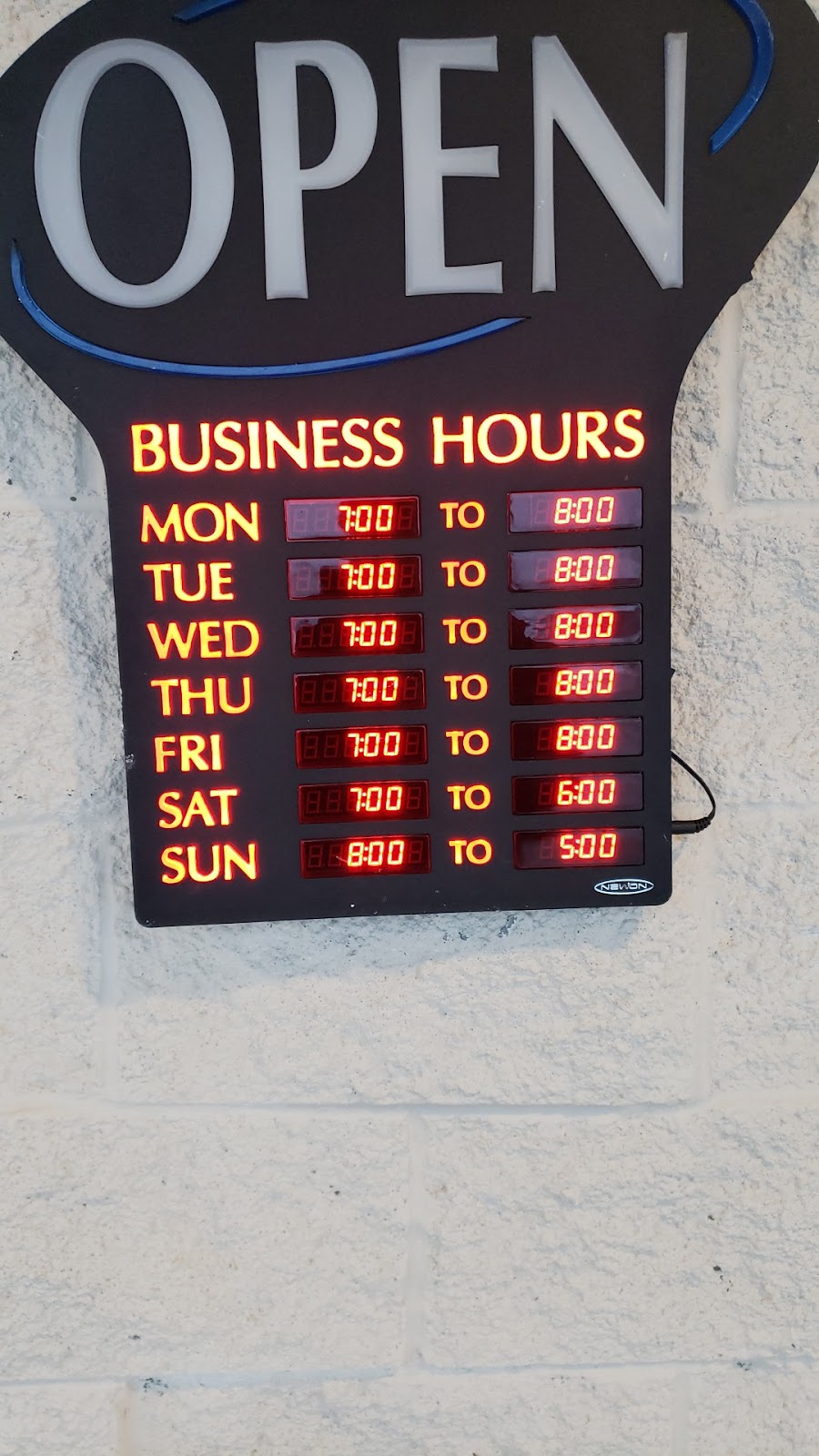 Gillman Home Center | 5950 E 500 S, Gas City, IN 46933, USA | Phone: (765) 998-3400