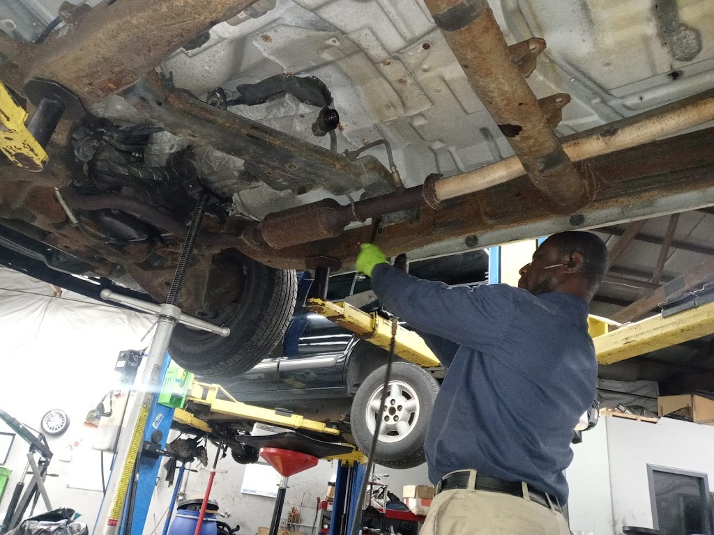 Eric J Automotive Repair and Service | 493 N James Rd Rear, Columbus, OH 43219, USA | Phone: (614) 806-9562