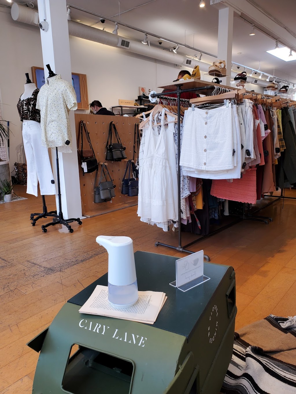 Cary Lane | 1615 Haight St, San Francisco, CA 94117 | Phone: (415) 896-4210