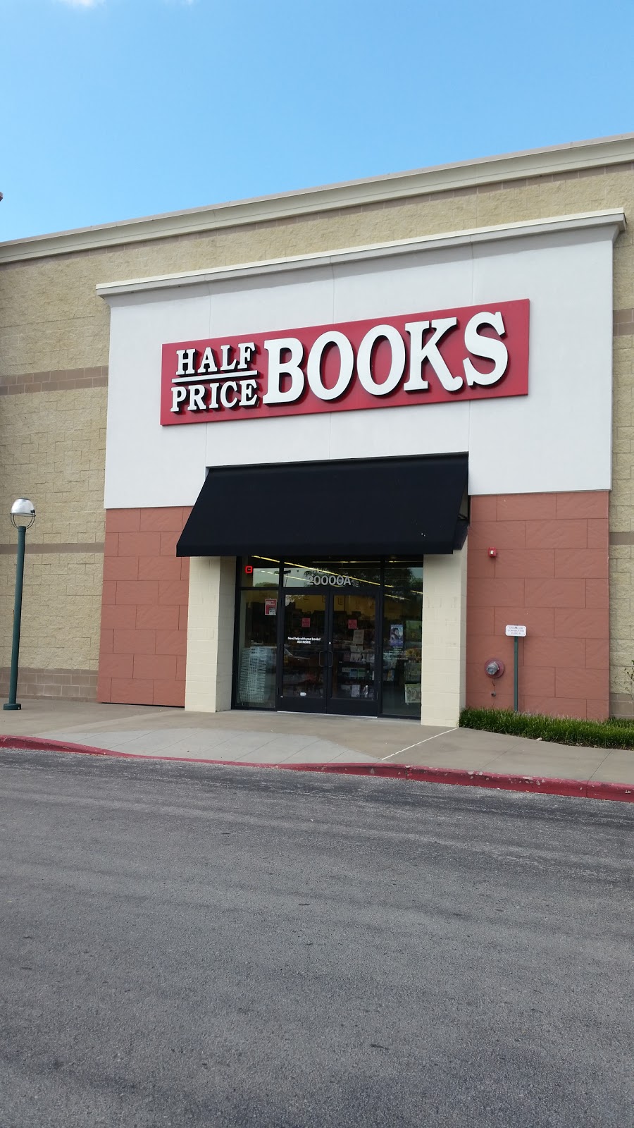 Half Price Books | 20000 E Jackson Dr, Independence, MO 64057, USA | Phone: (816) 795-7558