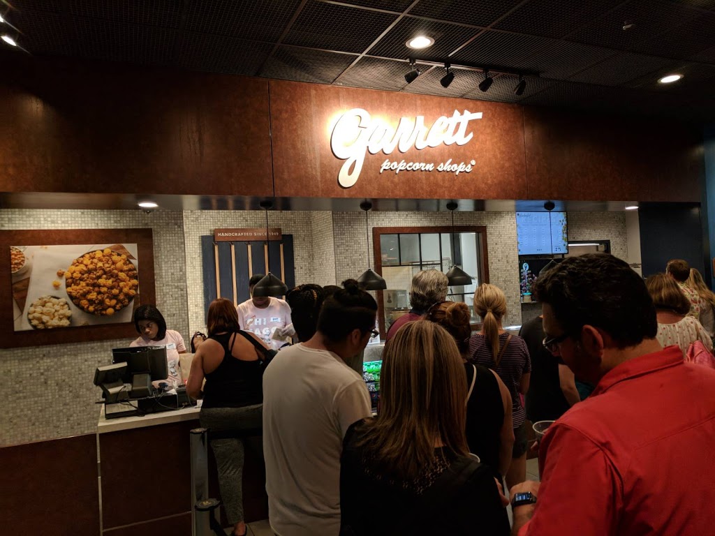 Garrett Popcorn Shops | 600 E Grand Ave, Chicago, IL 60611, USA | Phone: (888) 476-7267