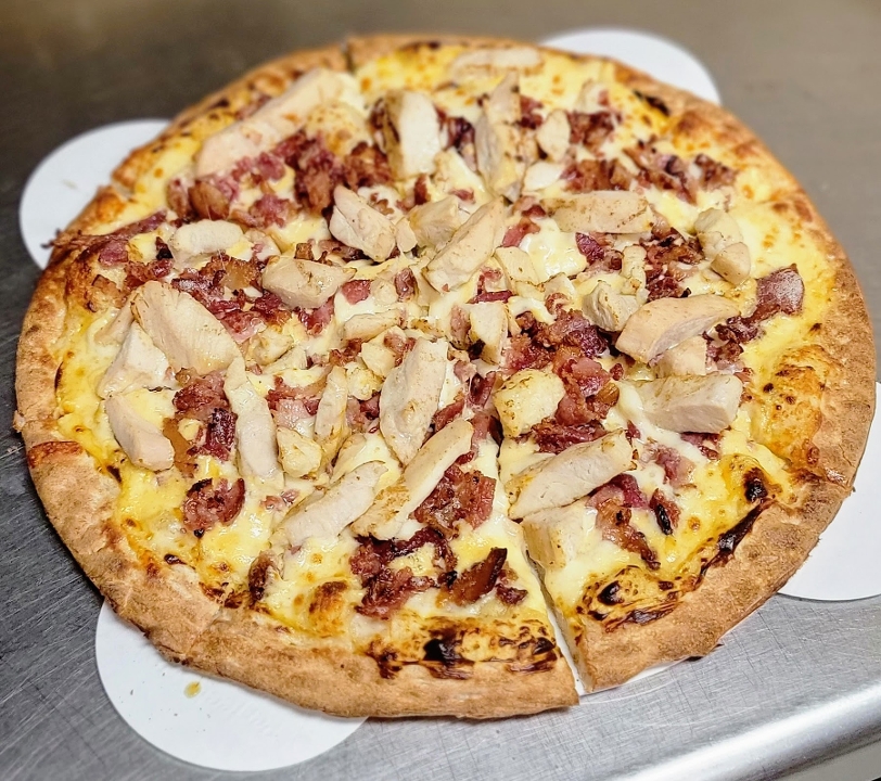 Chris Pizza Village Sango | 3383 US-41 ALT, Clarksville, TN 37043, USA | Phone: (931) 358-2345