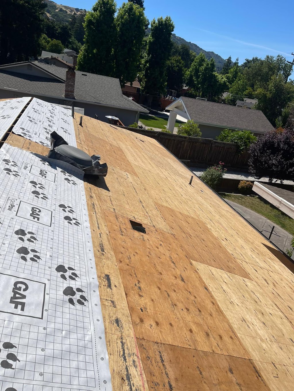 Roofing Craftsmen, Inc. | 5132 Julia Berger Cir, Fairfield, CA 94534, USA | Phone: (415) 342-5544