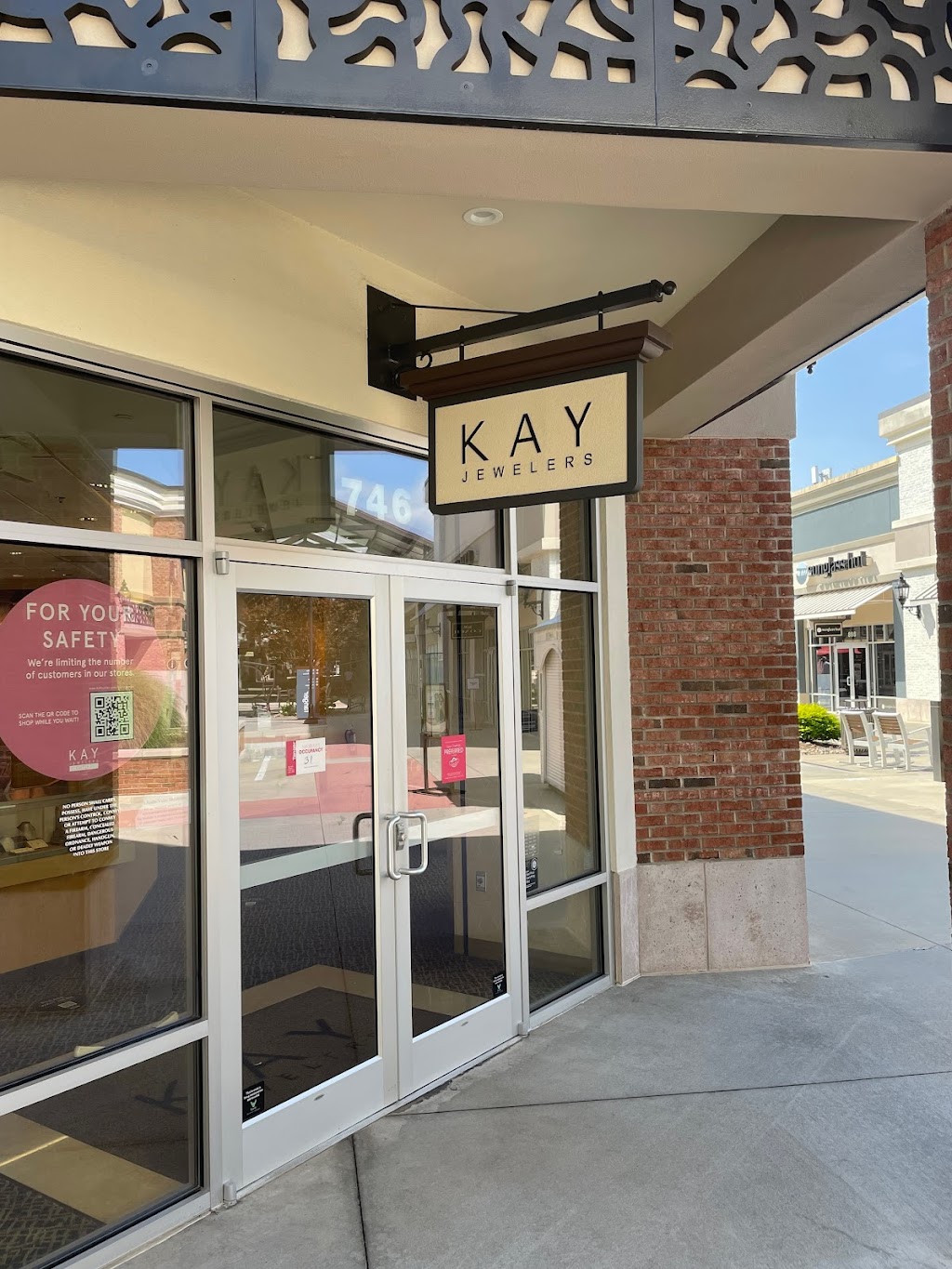 Kay Outlet | 4000 Arrowhead Blvd Suite 746, Mebane, NC 27302, USA | Phone: (919) 304-1650