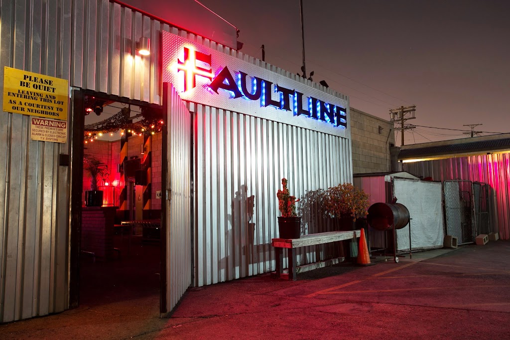 Faultline Bar | 4216 Melrose Ave, Los Angeles, CA 90029, USA | Phone: (424) 333-0173