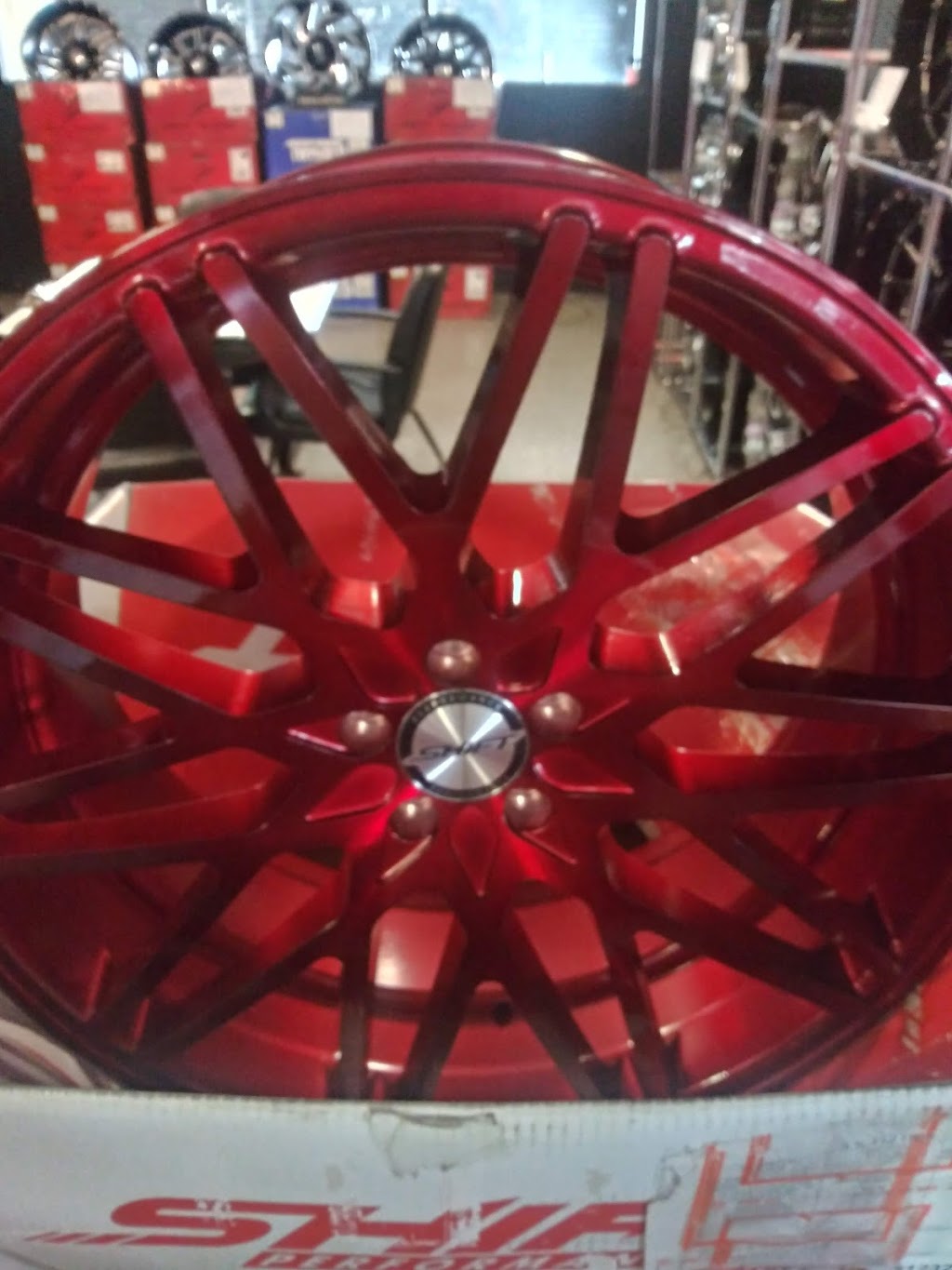 RAW Wheels & Tires | 5325 E Lancaster Ave, Fort Worth, TX 76112, USA | Phone: (817) 446-3444