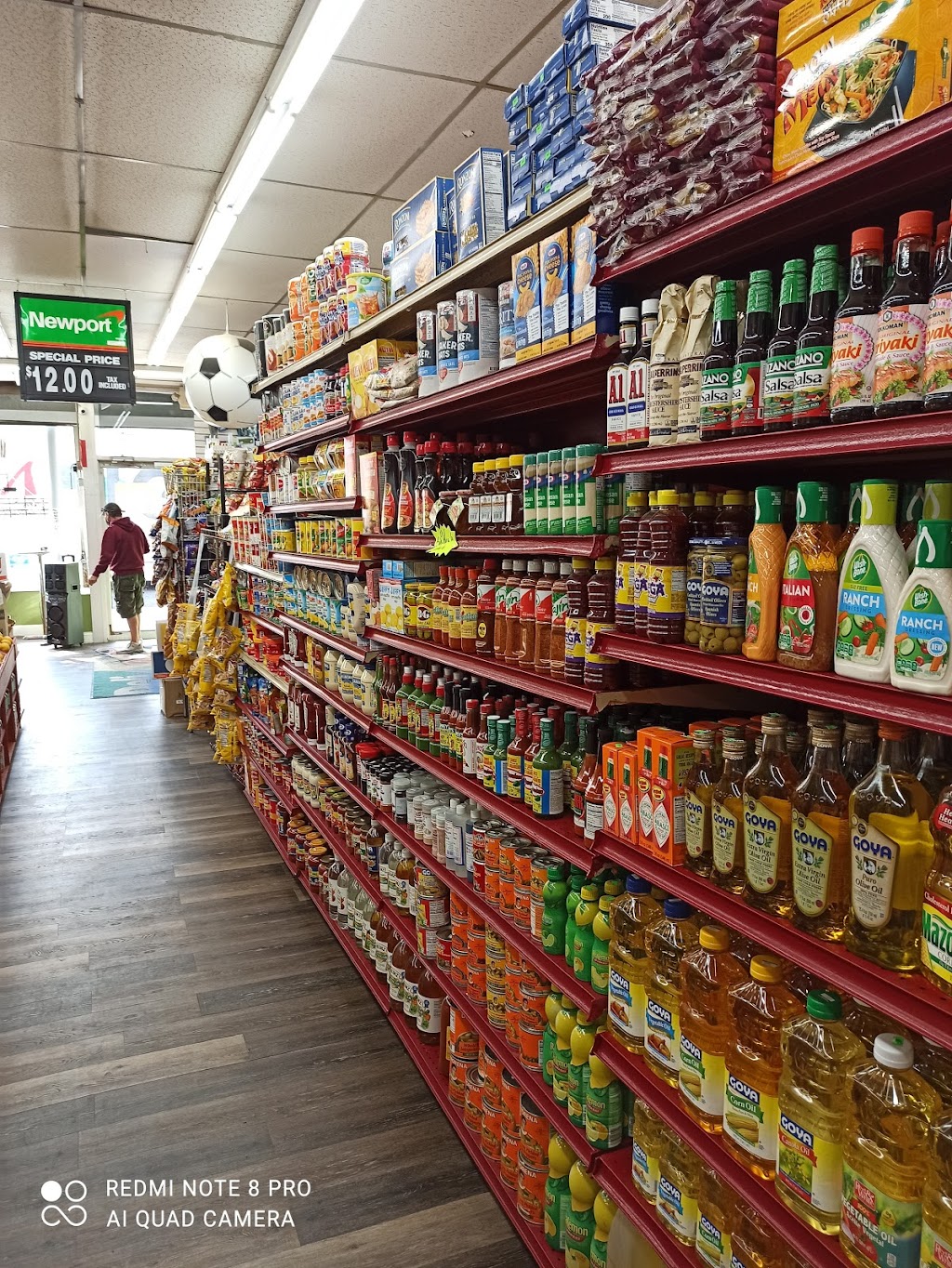 Los Amigos Grocery | 156 Main St, Hempstead, NY 11550, USA | Phone: (516) 489-5950